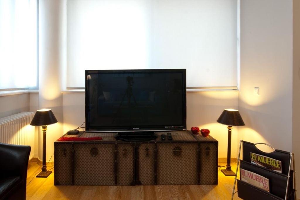 Acropolis Luxury Apartment With Balcony 아테네 외부 사진
